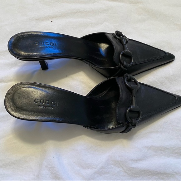Vintage Gucci Heels - Picture 2 of 6